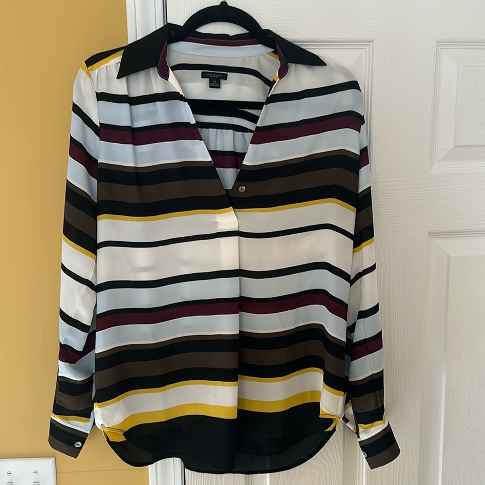 Ann Taylor NWOT Blouse